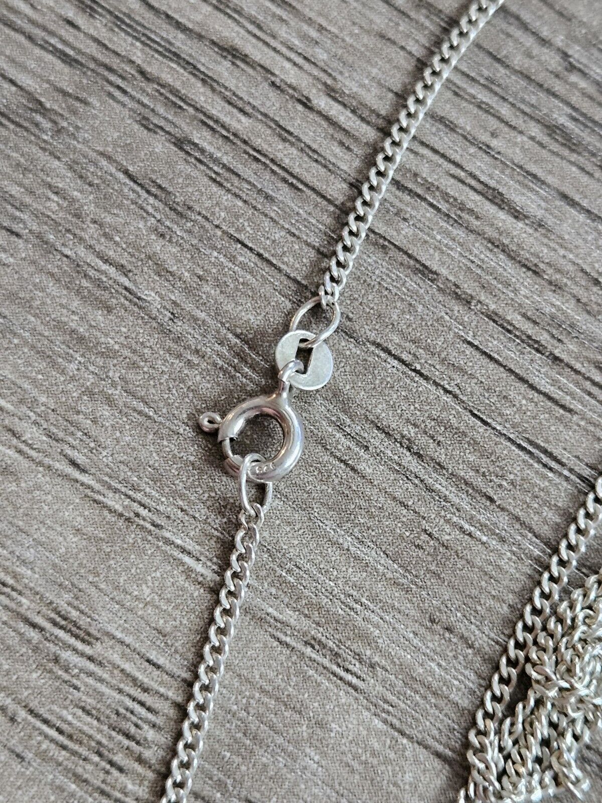 925 Silver Patterned Cross Pendant, Necklace. 48cm Chain.