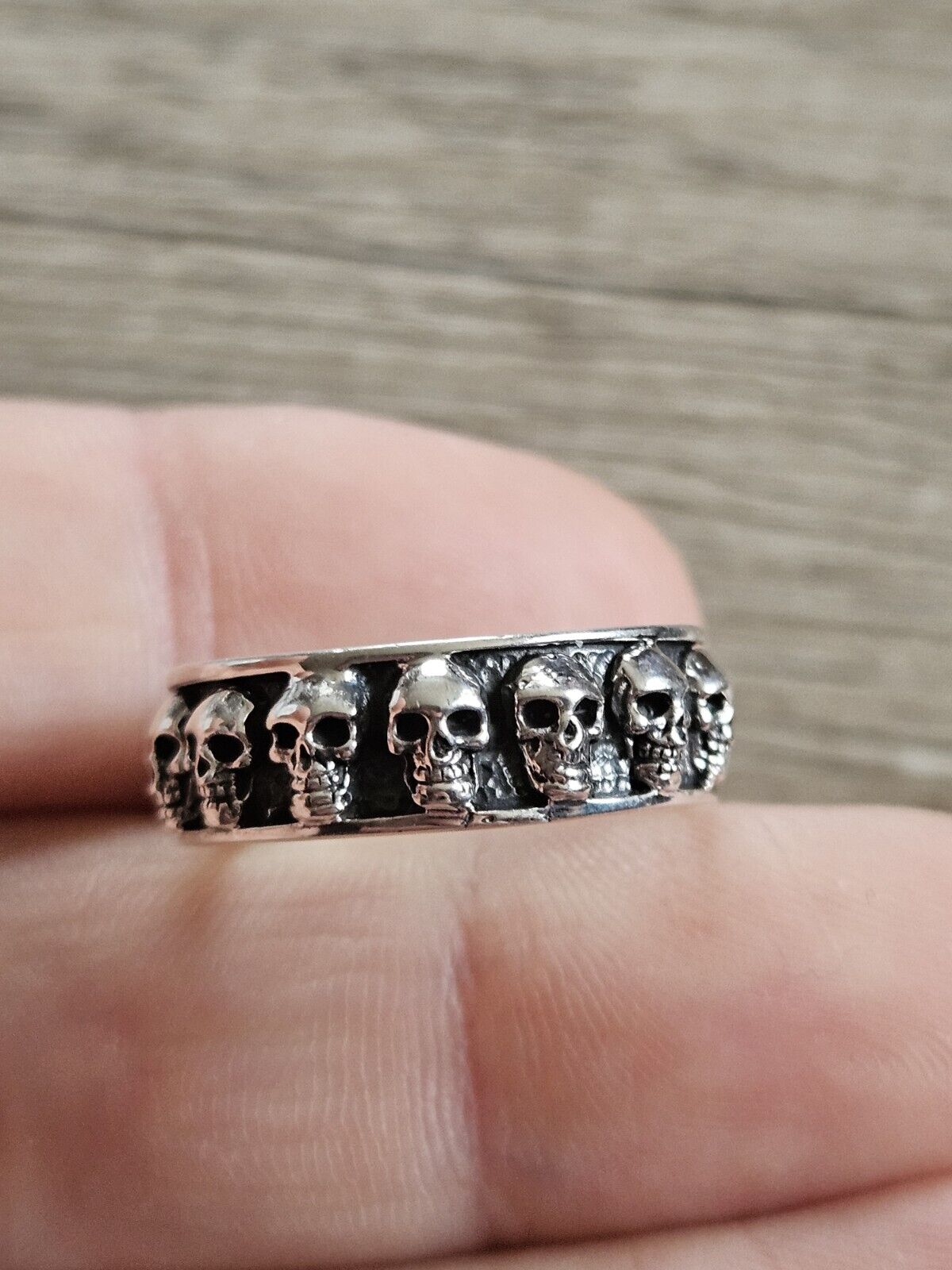 Skull, Skulls Band ring, sterling silver 925. Size T 1/2, NEW.
