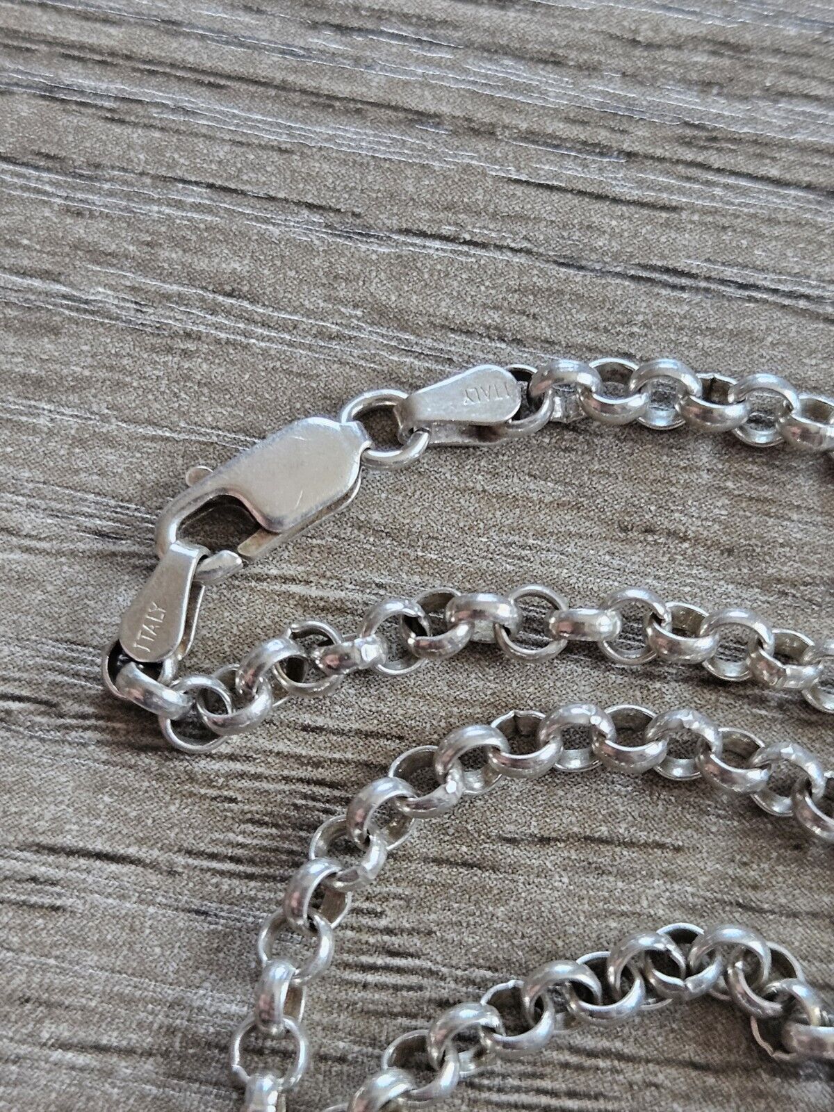 925 Silver Spiral Pendant, Necklace. 51cm Belcher Chain.