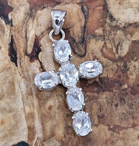 925 Silver Oval Cubic Zirconia Cross Pendant.