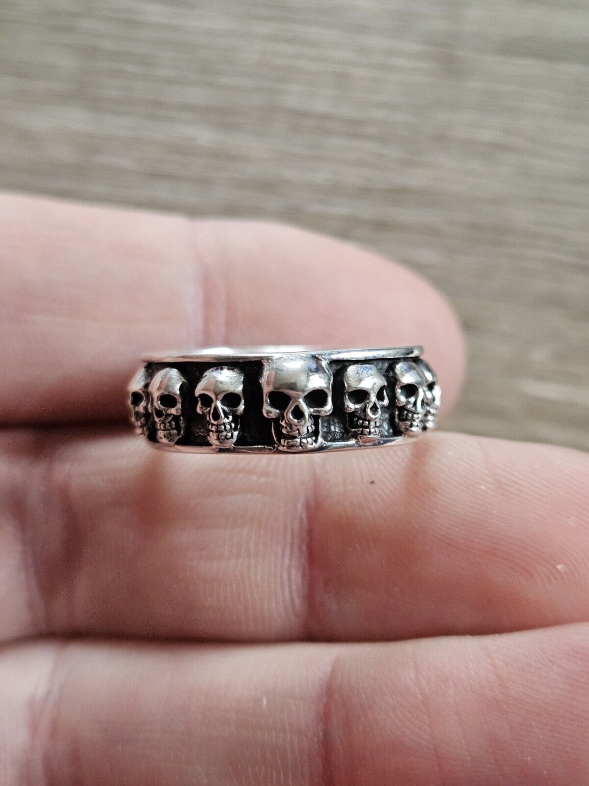 Skull, Skulls Band ring, sterling silver 925. Size T 1/2, NEW.