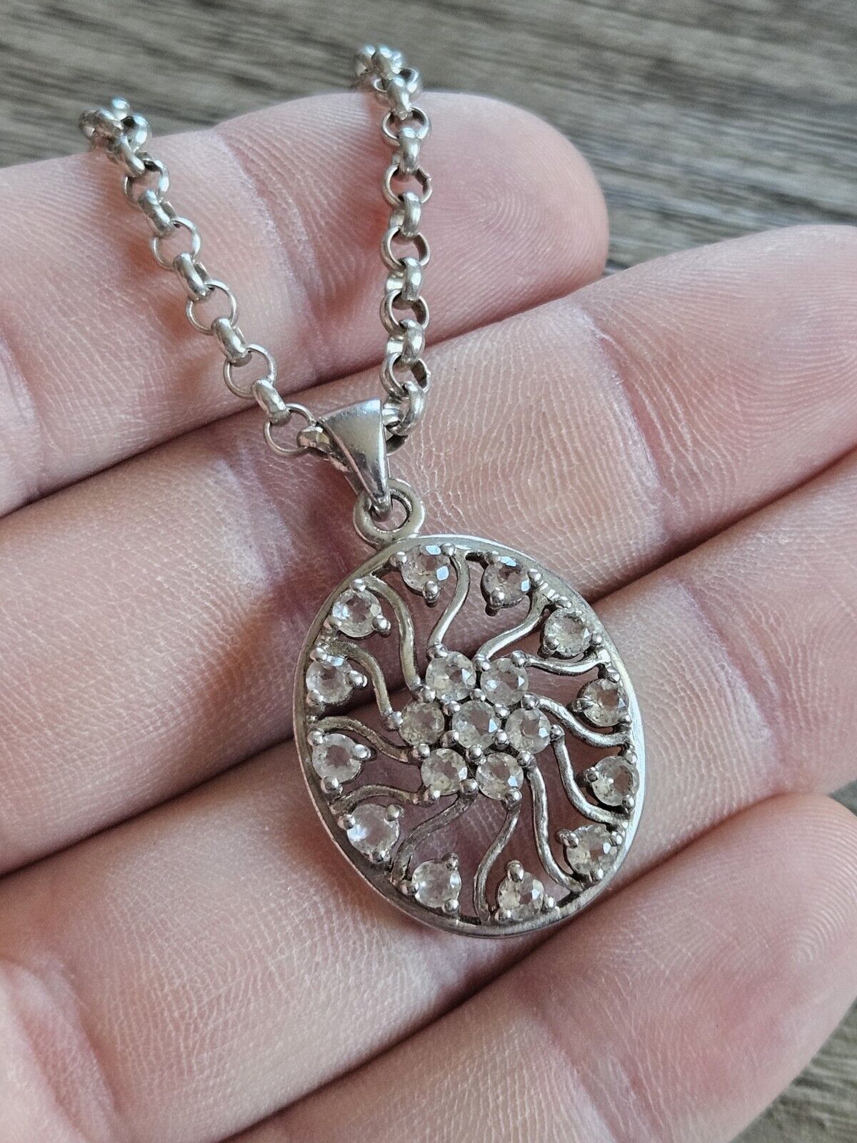 925 Silver Spiral Pendant, Necklace. 51cm Belcher Chain.