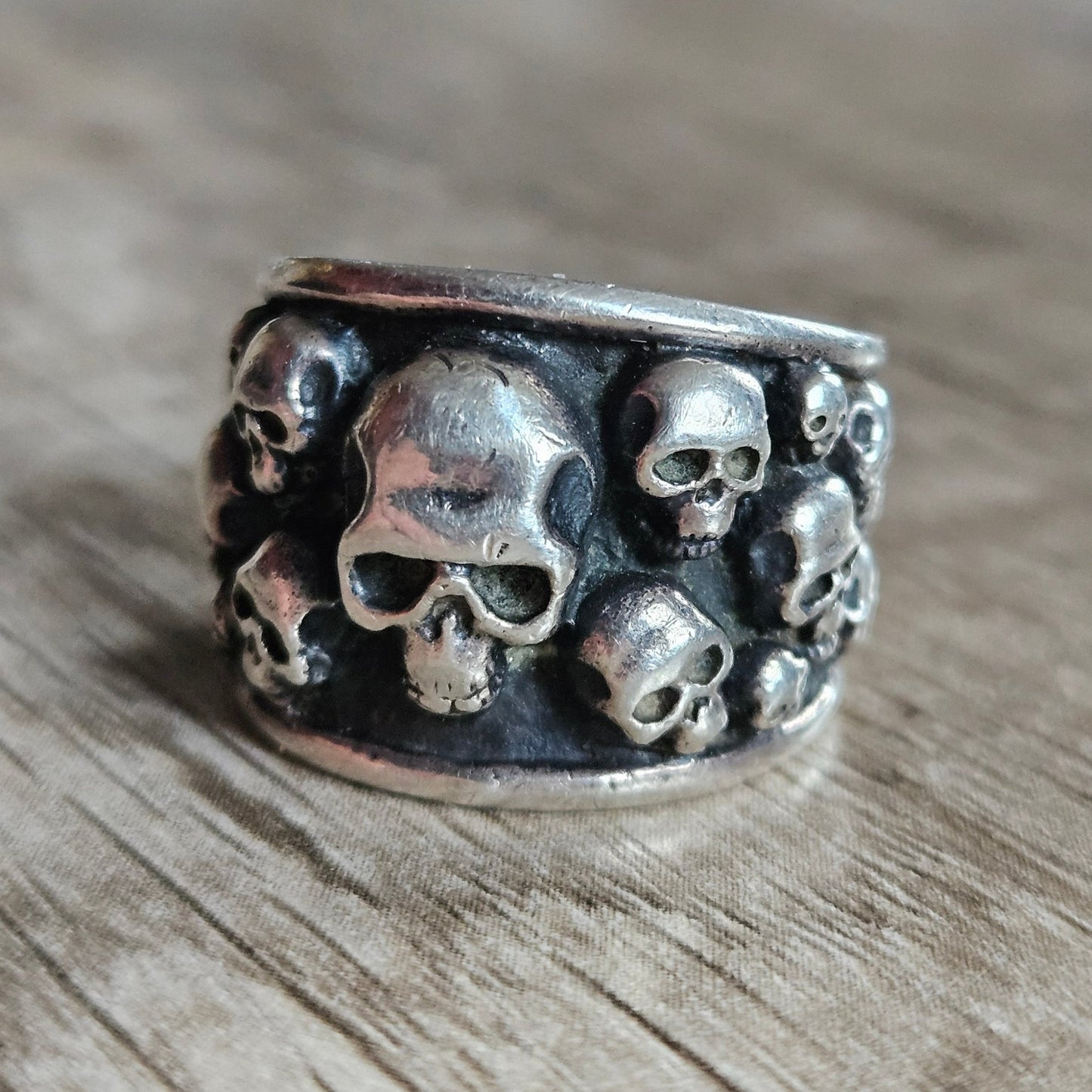 Affliction Skull Ring, Silver 925. Approx UK Size S.