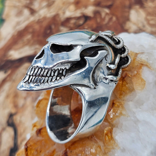 Silver 925 Biomechanical Skull Ring- William Llewellyn Griffiths. Size Z+3