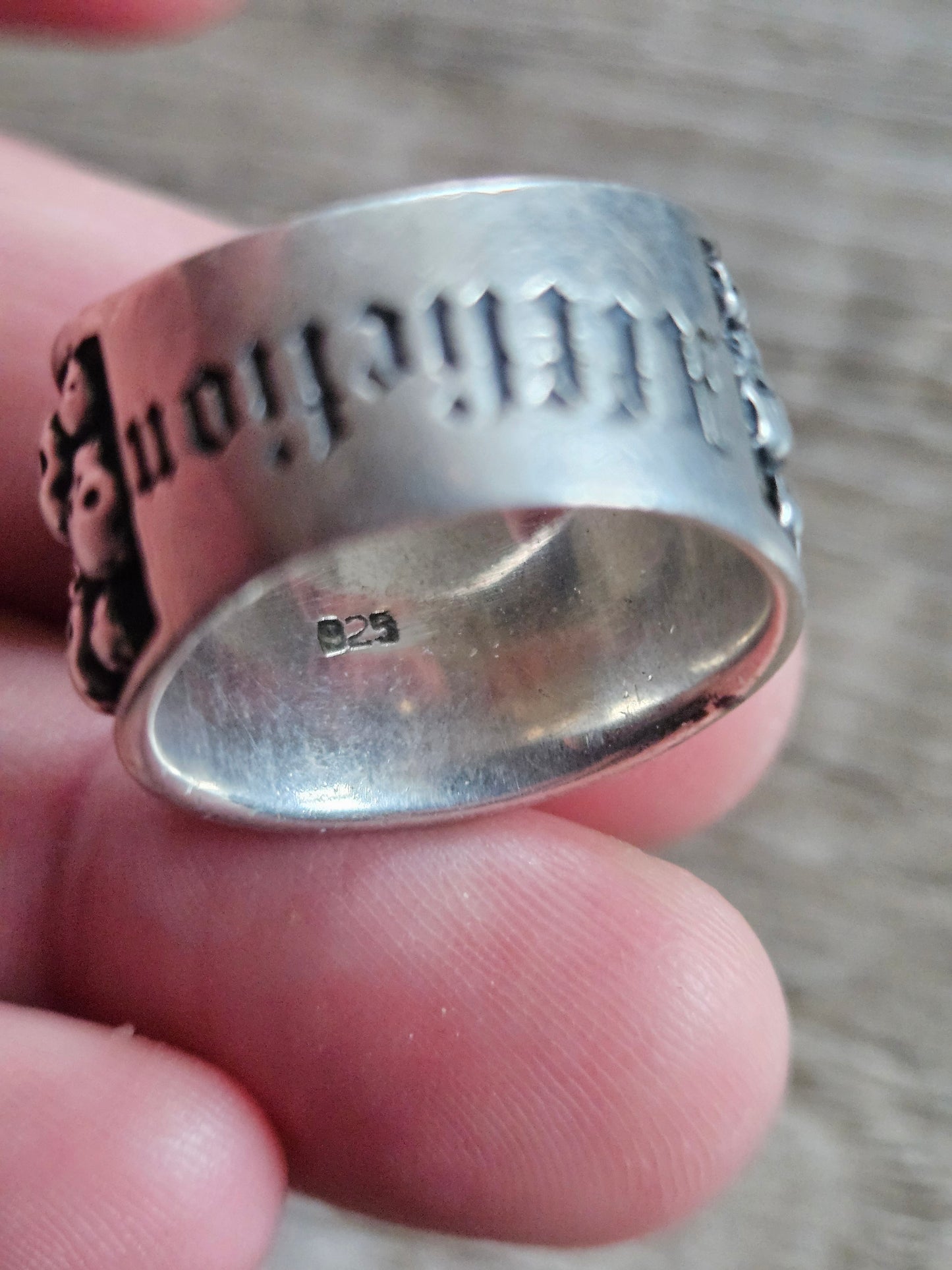 Affliction Skull Ring, Silver 925. Approx UK Size S.