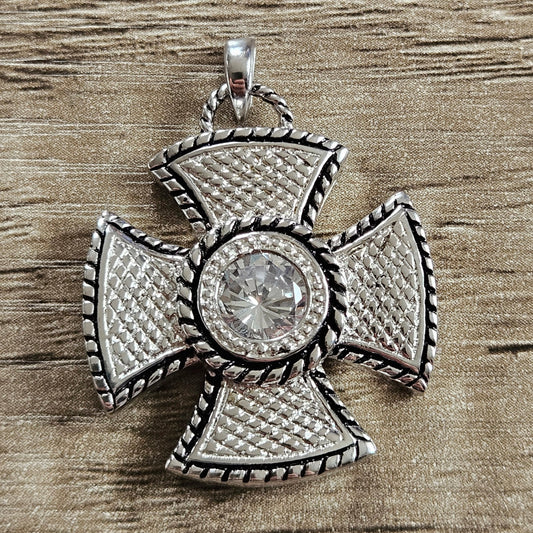 NEW Sterling Silver 925 Celtic / Maltese Cross Pendant.