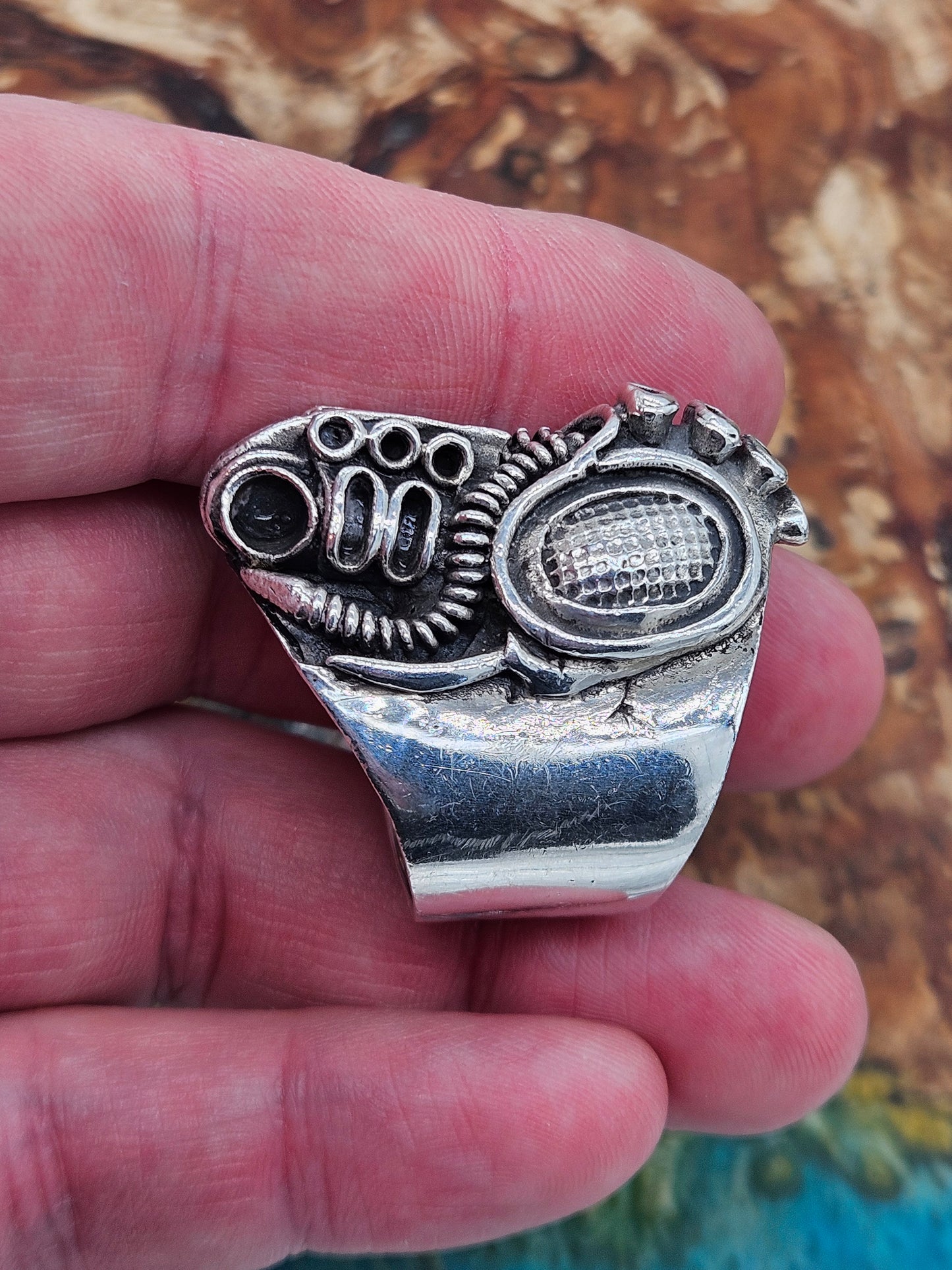 Silver 925 Insectoid Engine ring By Mike Turner. Size Y, Wildcat. Heavy! 41g