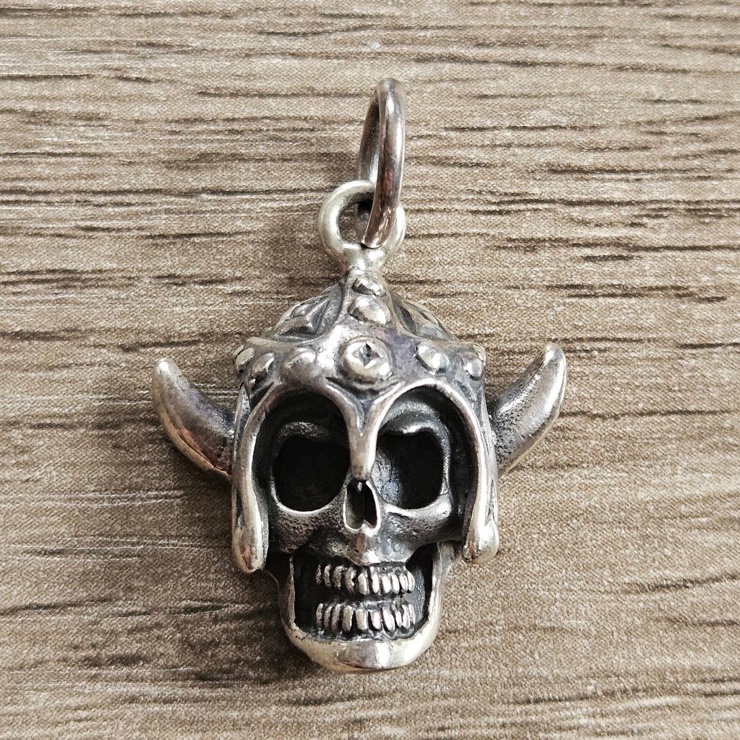 NEW Sterling Silver 925 Viking Skull Pendant.