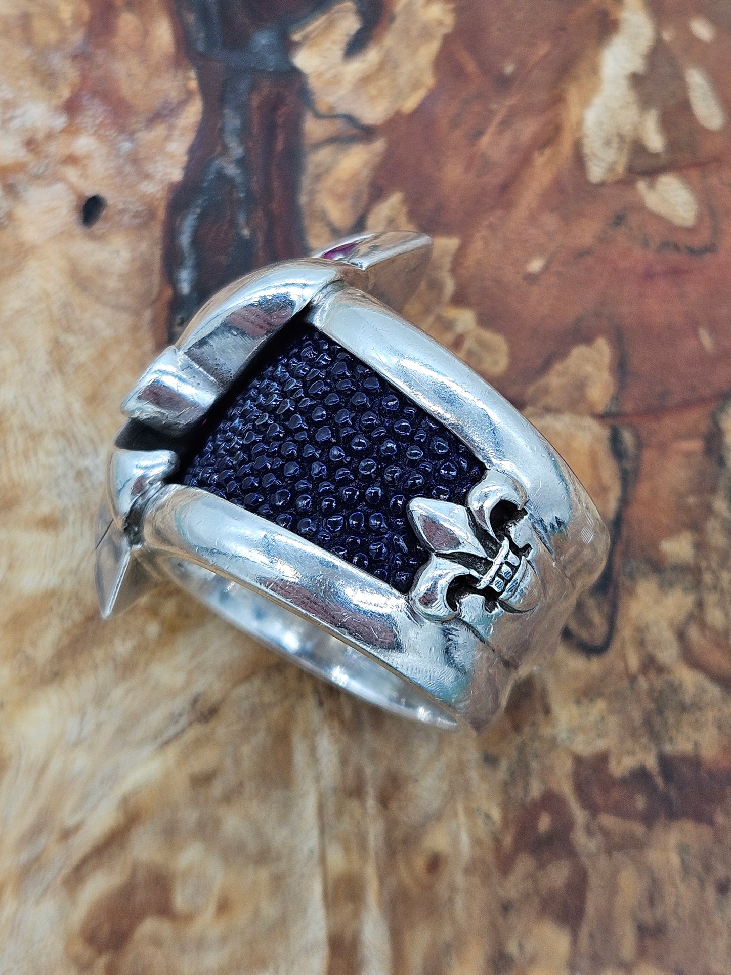 TJ SilverSmiths/Leonard Kamhout - Fleur De Lis Silver Ring - Size X 1/2, 11 3/4