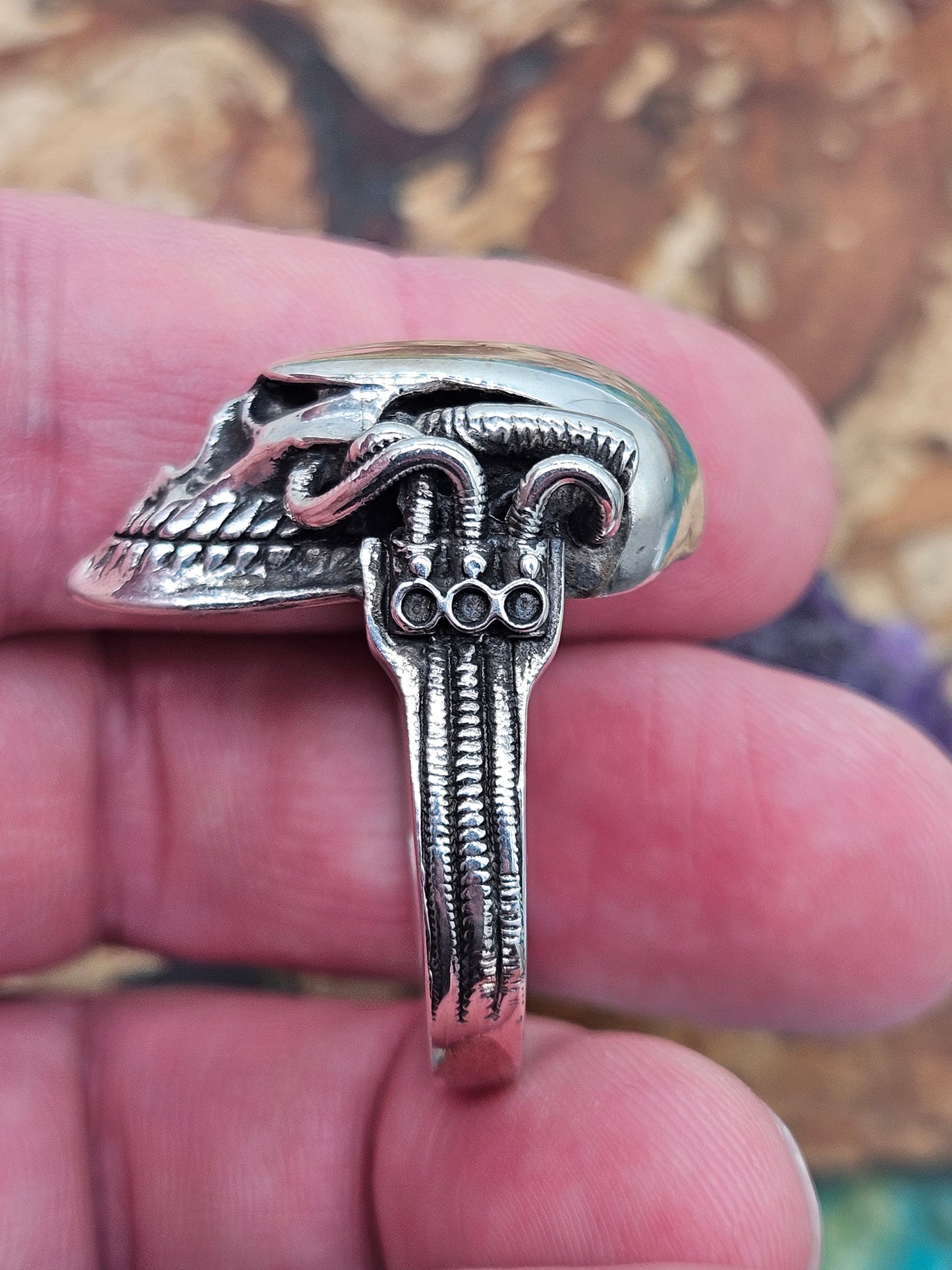 Silver 925 Biomechanical Skull Ring- William Llewellyn Griffiths. Size Z+5