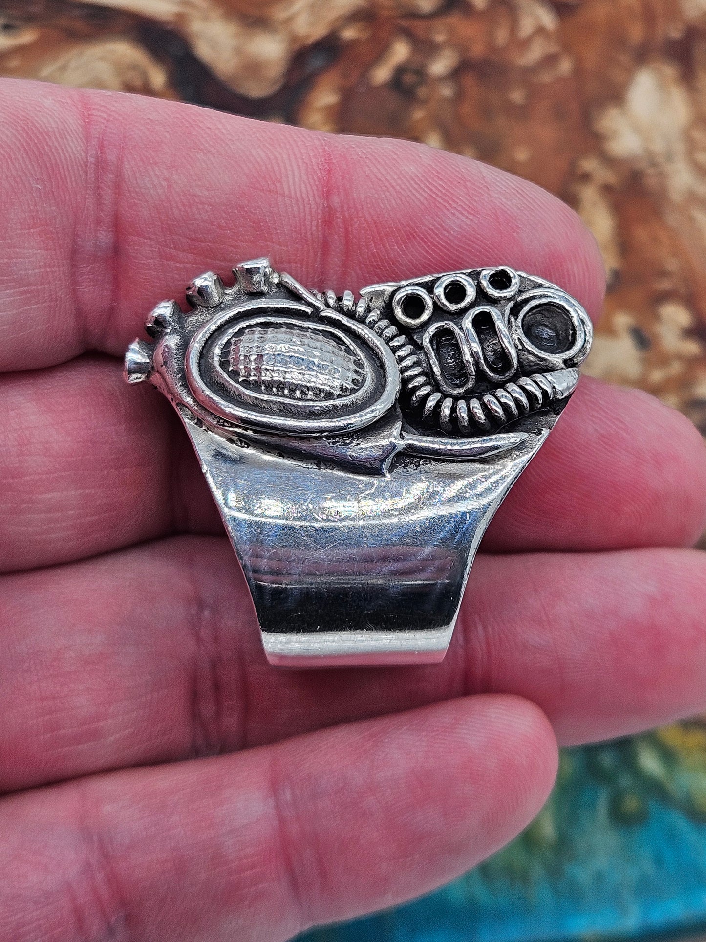 Silver 925 Insectoid Engine ring By Mike Turner. Size Y, Wildcat. Heavy! 41g