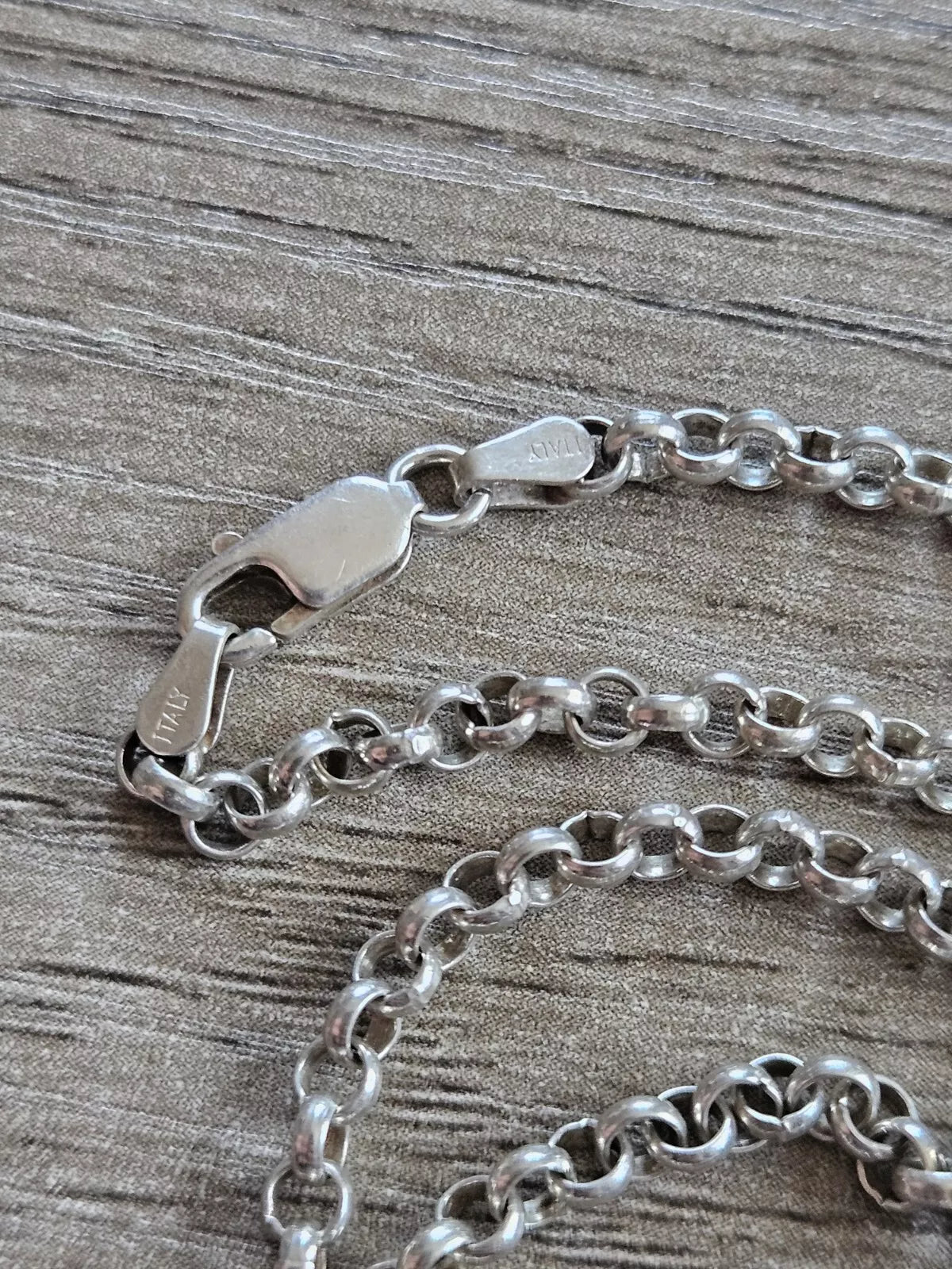 925 Silver Spiral Pendant, Necklace. 51cm Belcher Chain.