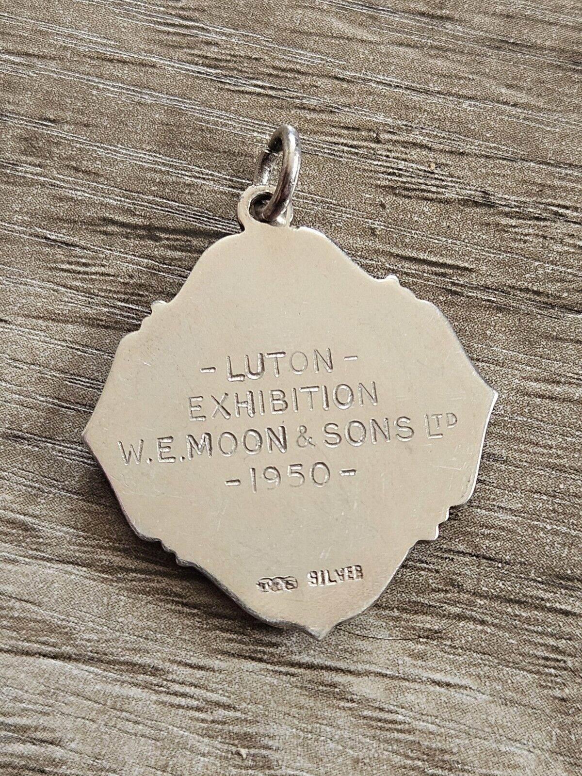 LUTON EXHIBITION HALLMARKED SOLID SILVER 925 FOB MEDAL. 1950