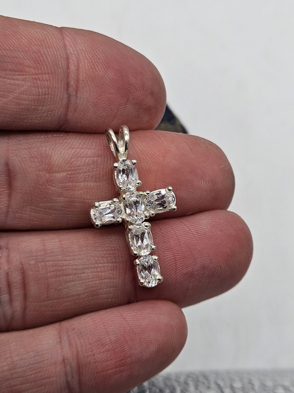 925 Silver Oval Cubic Zirconia Cross Pendant. 3cm