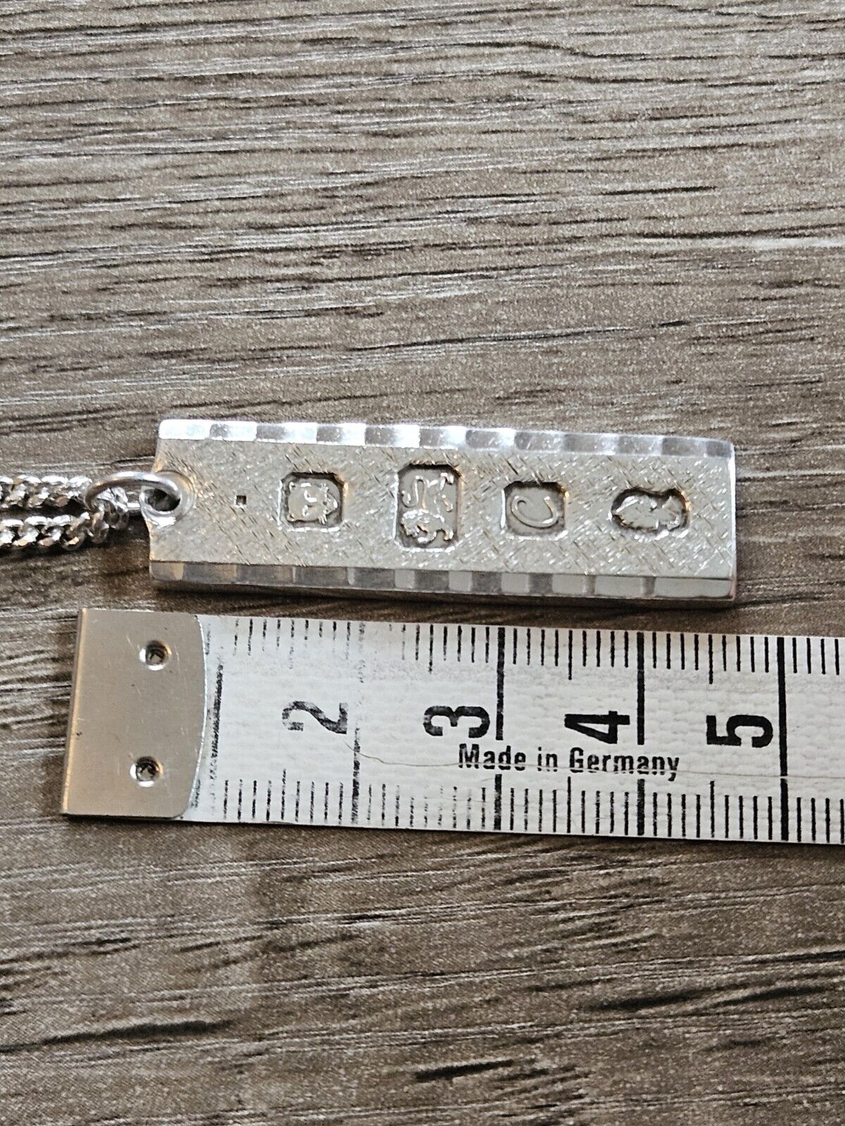 VINTAGE SOLID SILVER 925 BULLION INGOT PENDANT NECKLACE 22.9g, 18" Chain.