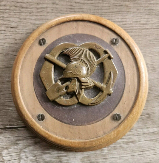 Original Netherlands (Dutch) Army Engineers-Pioneers Metal Cap Badge Paperweight