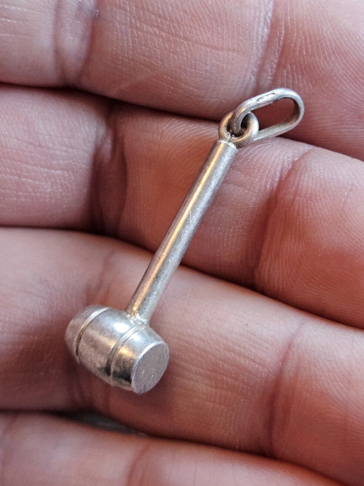 925 Sterling Silver Vintage Hammer / Auctioneers Gavel Pendant. 