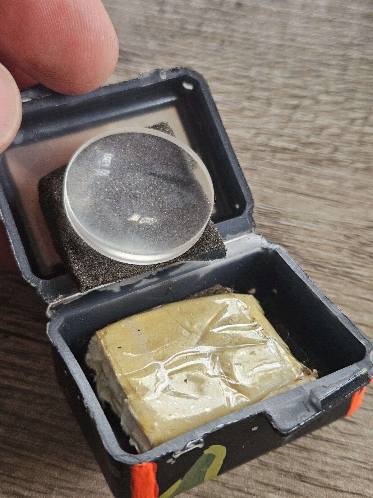 Vintage Military Medic First Aid Kit Tin And Lenses?? 