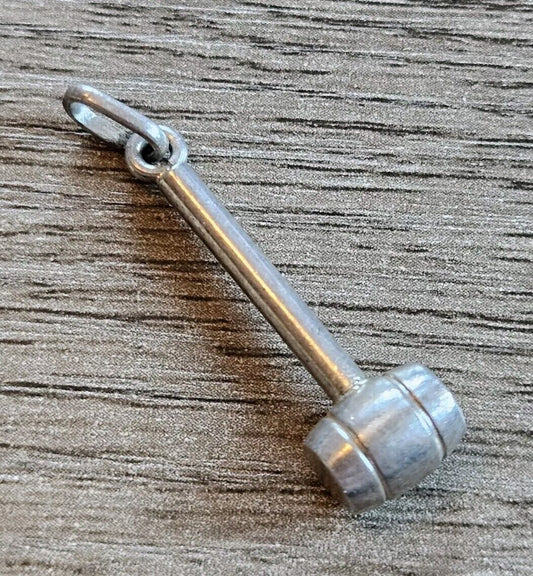 925 Sterling Silver Vintage Hammer / Auctioneers Gavel Pendant. 