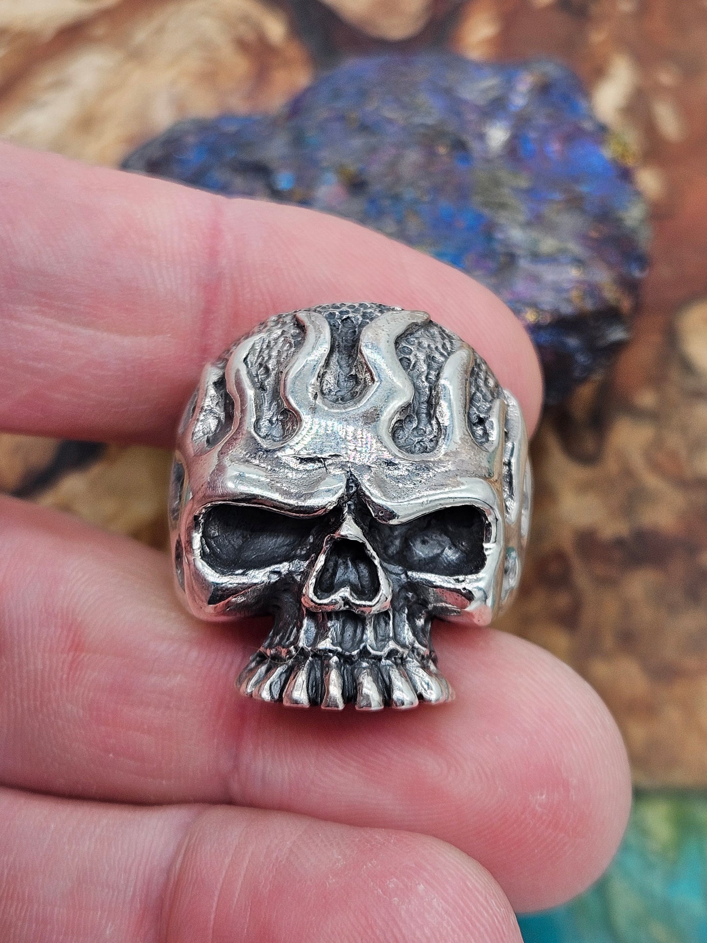 Flame skull ring in sterling silver 925. Heavy Mens Ring, Gothic, Rocker. NEW!!