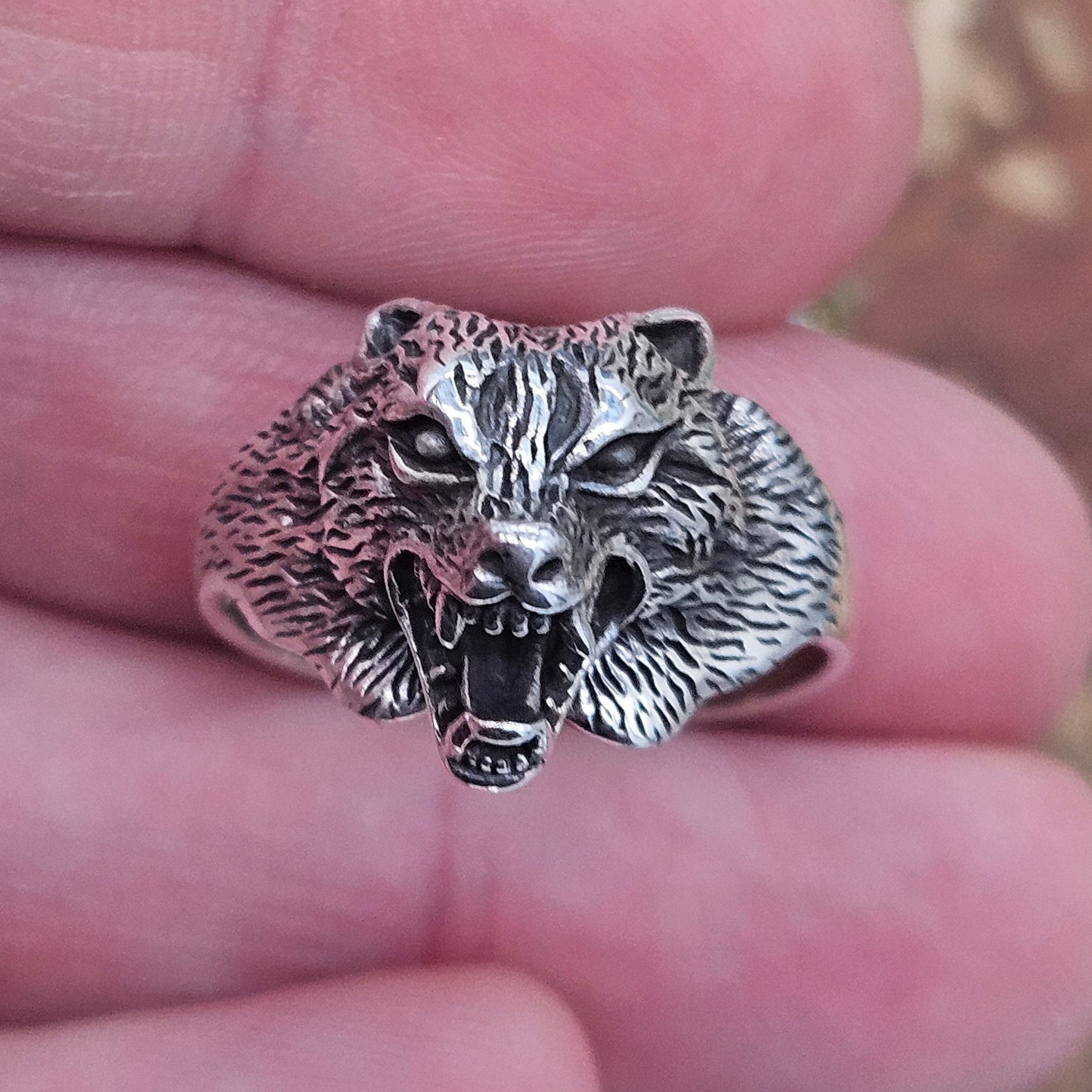 Wolf ring, sterling silver 925. Brand New