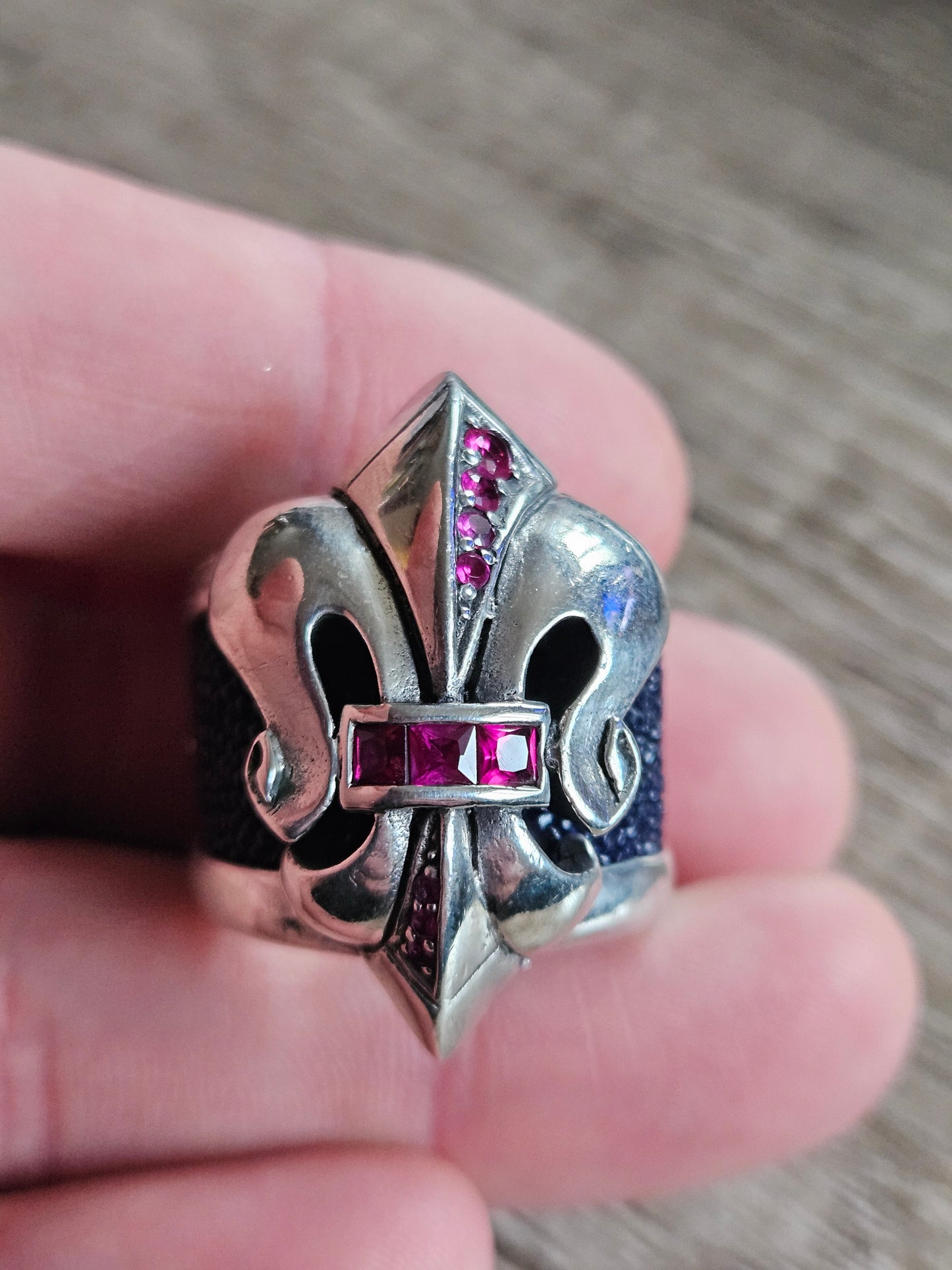 TJ SilverSmiths/Leonard Kamhout - Fleur De Lis Silver Ring - Size X 1/2, 11 3/4