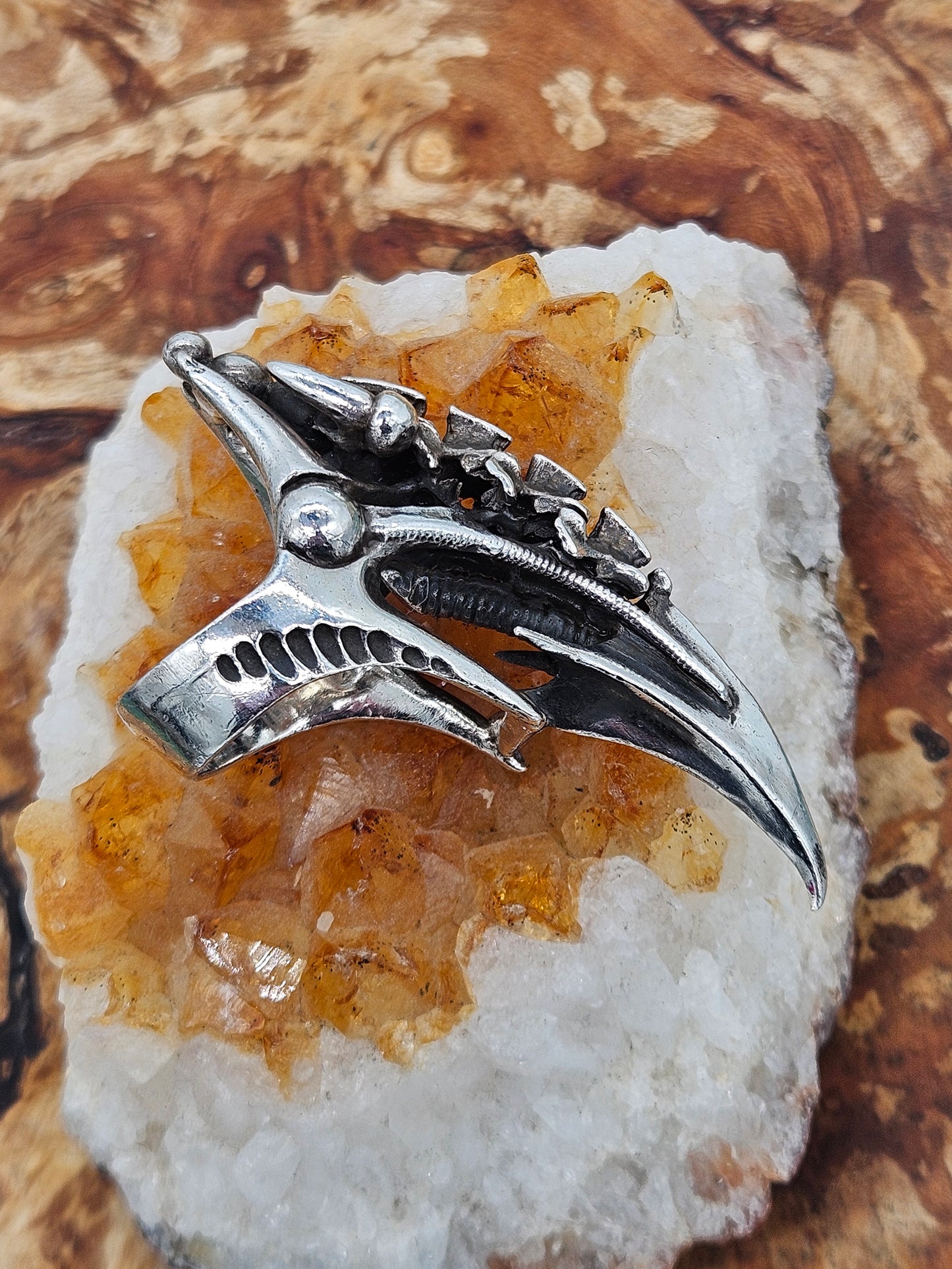 BIOMECHANICAL SILVER 925 CLAW RING. GOTHIC. UK Size U