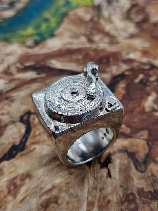 Huge, Heavy DJ Deck, Turntable Ring, Silver 925. The Wildcat Collection. Size T.