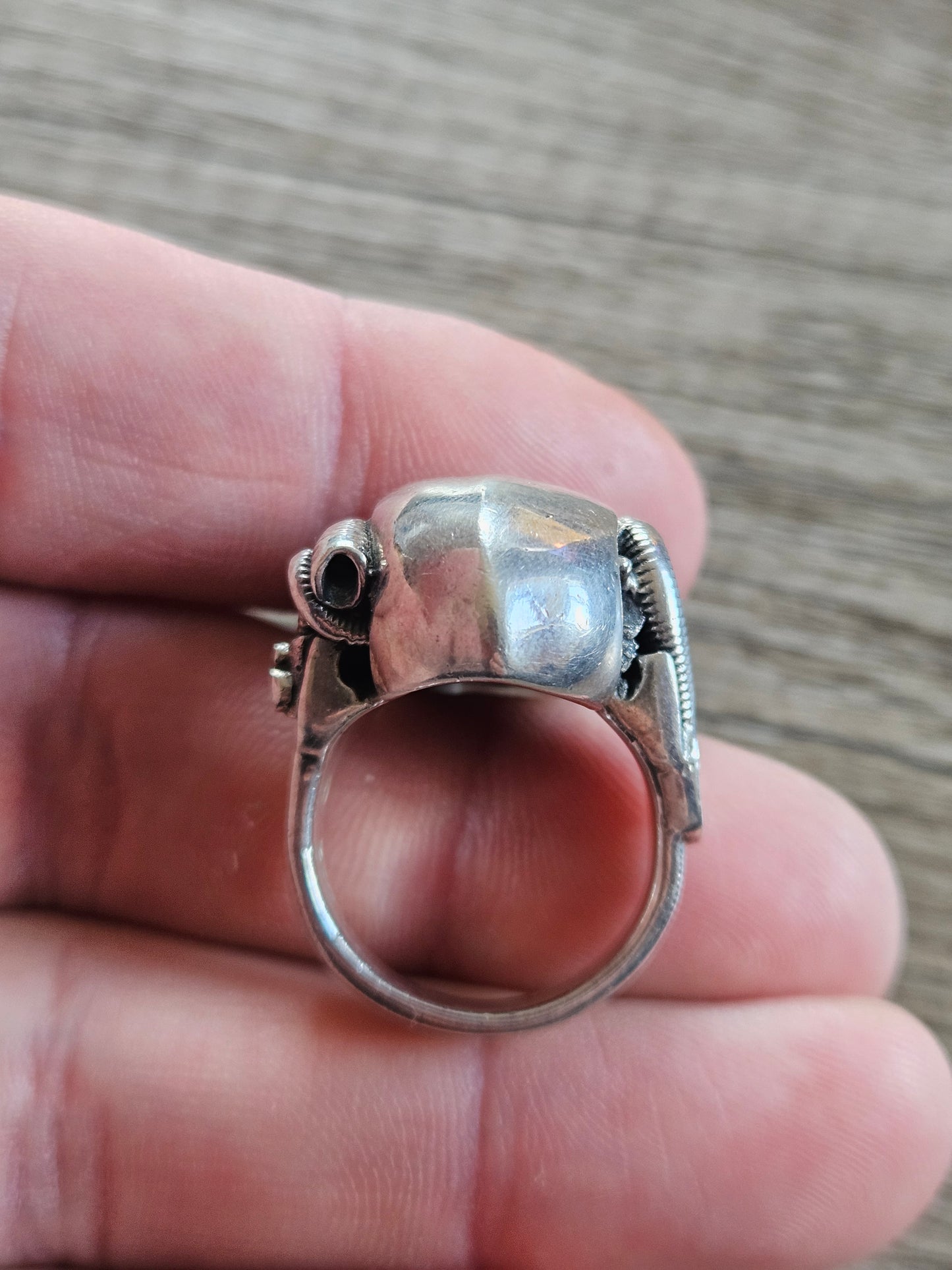Silver 925 Biomechanical Skull Ring- William Llewellyn Griffiths. Size O 1/2