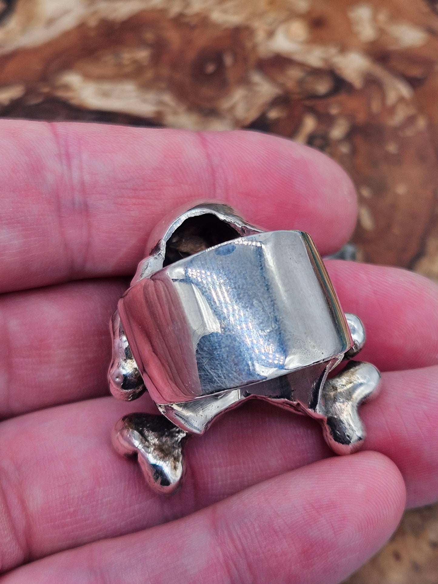 Skull + Crossbones Silver 925  Ring. UK Size Z+1, 71 Grams. Wildcat Collection.