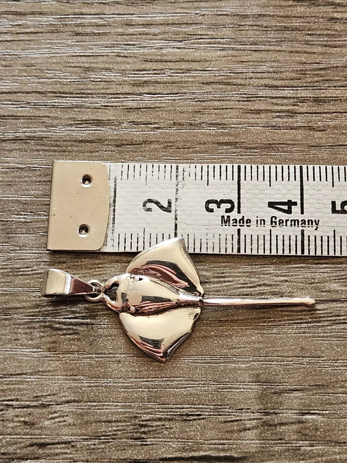 Sterling Silver 925 Stingray Pendant, Brand New Stock!